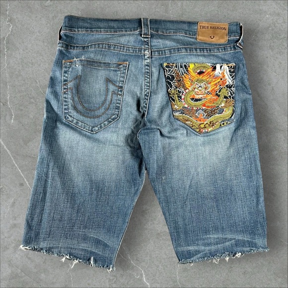 True Religion Jean Shorts Mens 36 Blue Dragon Embroidered Relaxed Slim Y2K Geno - Picture 1 of 10